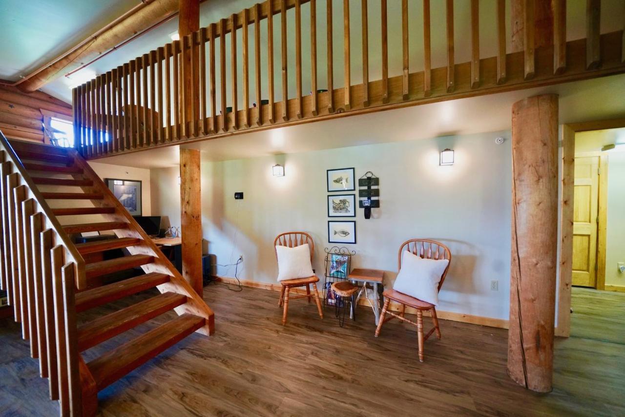 Flat Fish Lodge B&B And Event Center Хомер Экстерьер фото