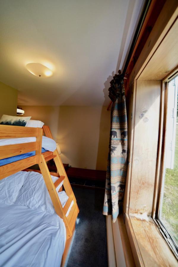Flat Fish Lodge B&B And Event Center Хомер Экстерьер фото
