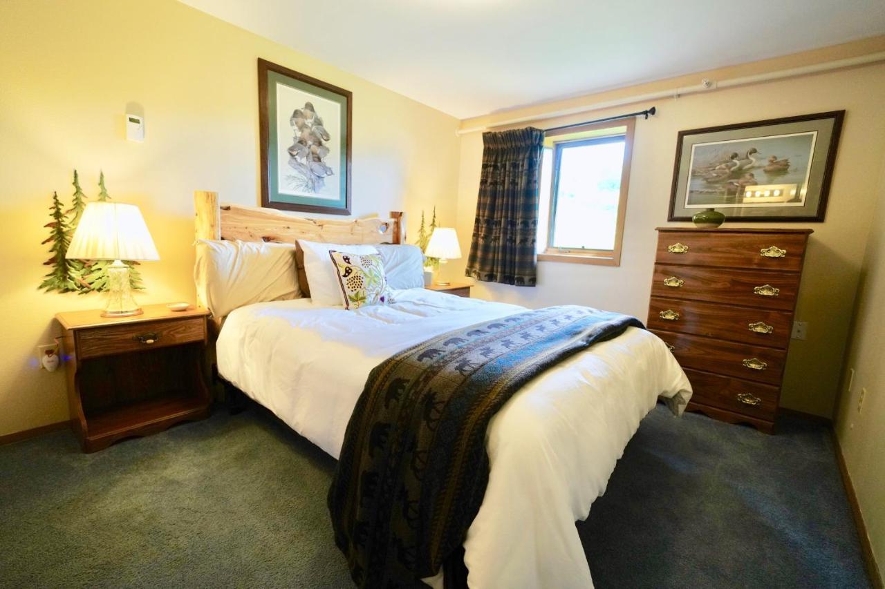Flat Fish Lodge B&B And Event Center Хомер Экстерьер фото